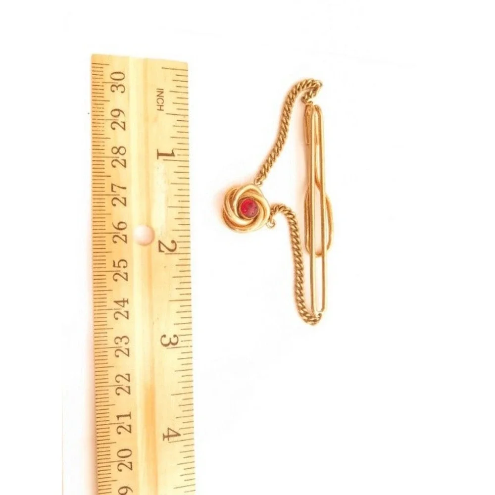 Vintage signed Swank‎ Deep Red Glass Cabochon gold swag Love Knot tie clip clasp